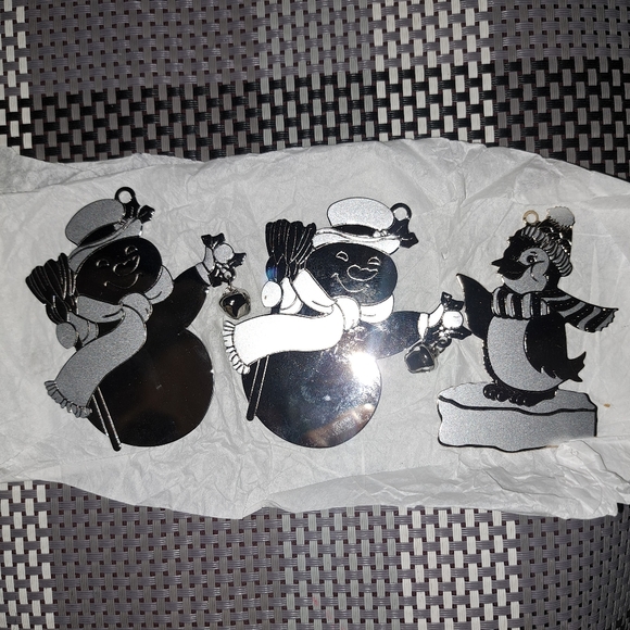 Christmas tree decorations - Picture 1 of 1